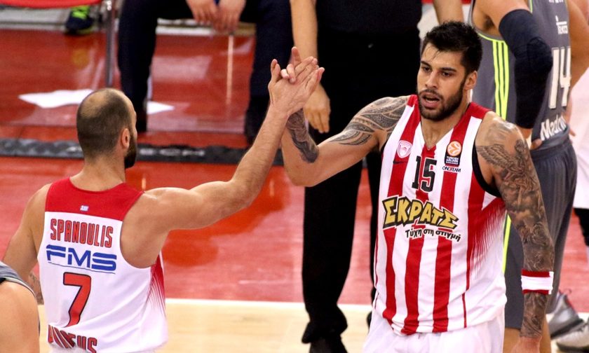 Νίκη στο ΟΑΚΑ και... Βελιγράδι