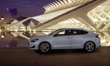 Πρεμιέρα του Hyundai i30 Fastback στην Ελλάδα