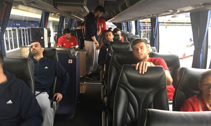 ΑΠΟΚΛΕΙΣΤΙΚΑ ΒΙΝΤΕΟ: Η άφιξη του Ολυμπιακού στην Ιταλία