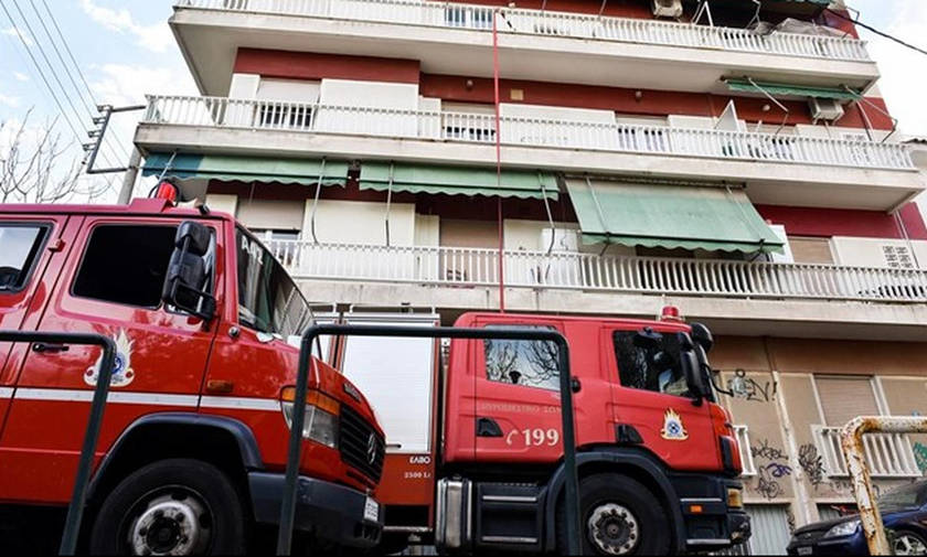 Ένας 60χρονος νεκρός από πυρκαγιά σε διαμέρισμα στον Πειραιά