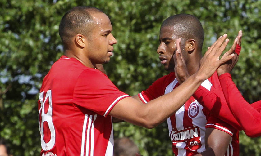 Ενήμερος ακόμα και για τις πιθανές αποχωρήσεις