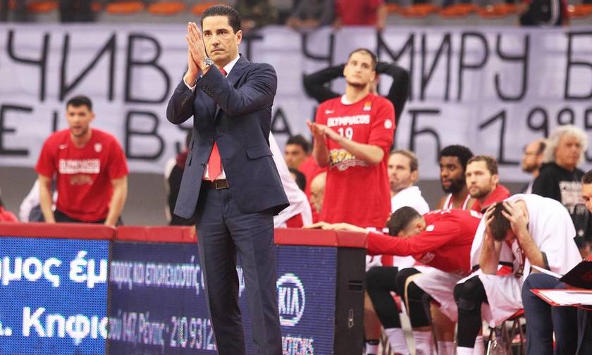 Σφαιρόπουλος: "Tι να κάνει ο προπονητής όταν λείπουν οι 4 ψηλοί του;"