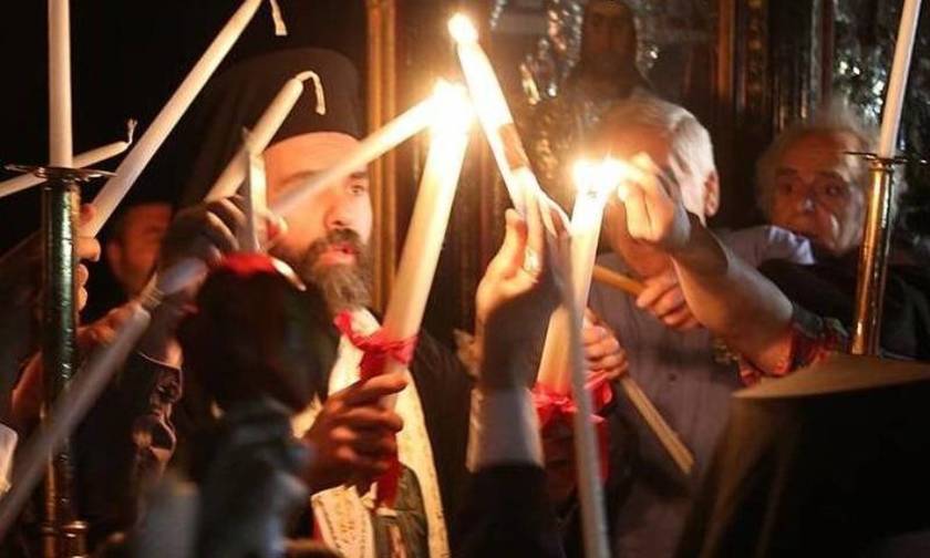 Live: Η τελετή της Αφής του Άγιου Φωτός στην Ιερουσαλήμ