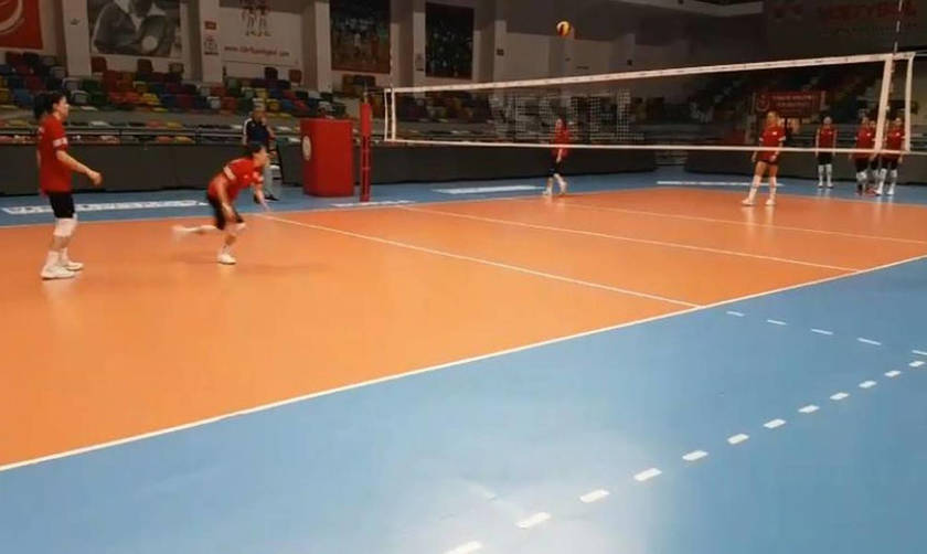 Προπόνηση στην Προύσα για τα κορίτσια του Ολυμπιακού (vid)