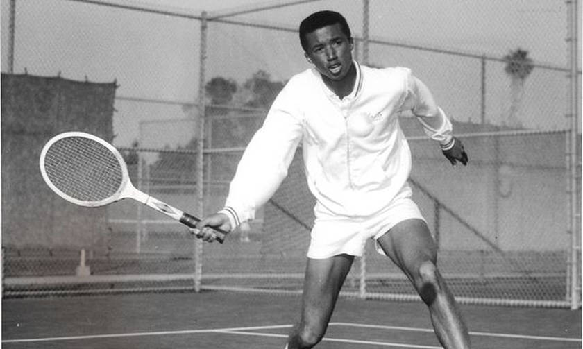 Αποσύρεται ο Arthur Ashe
