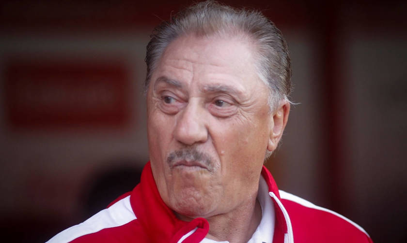 Μαντζουράκης: «Οι παίκτες μου ήταν αφελείς»