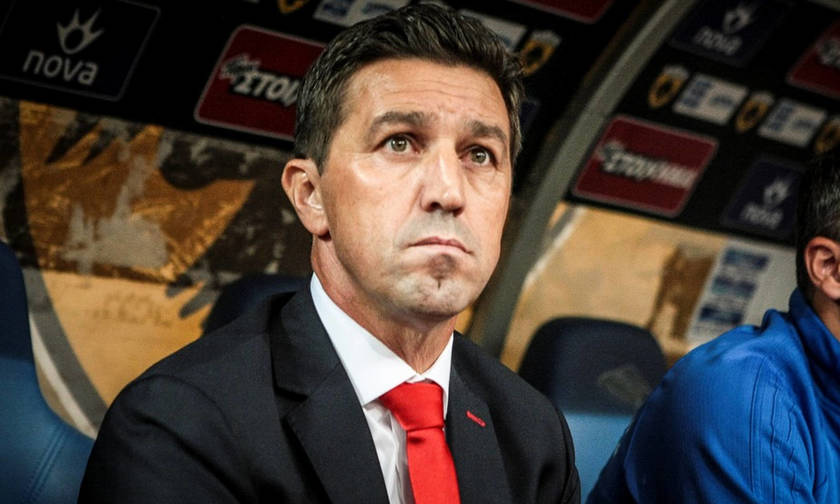 Ο άνεργος Χάσι ομάδες ονειρεύεται...