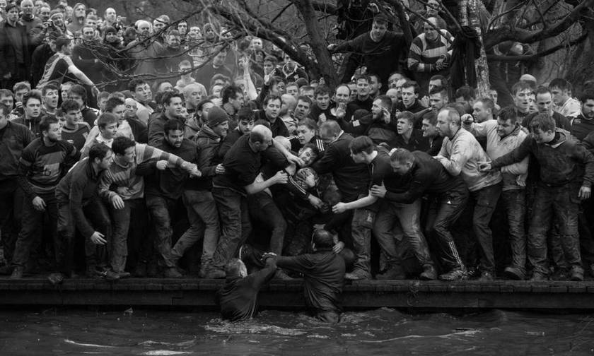 Η κορυφαία φωτογραφία της χρονιάς και οι καλύτερες αθλητικές (pics)