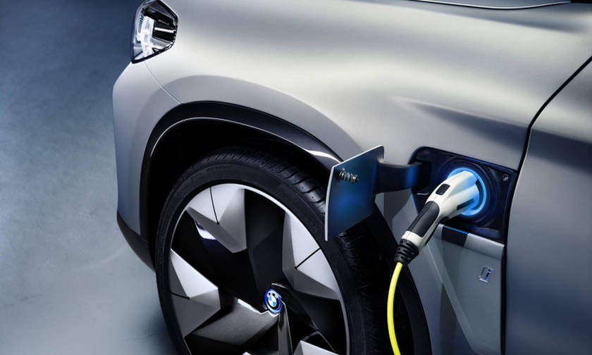 Το πρώτο ηλεκτρικό SUV της BMW (vid)