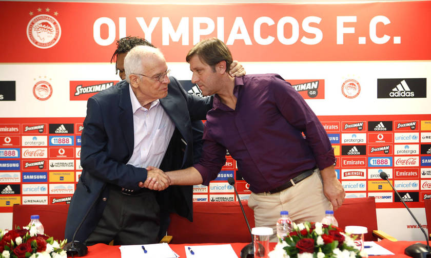Θεοδωρίδης: «Ο χειρότερος Ολυμπιακός στο πιο βρώμικο πρωτάθλημα»