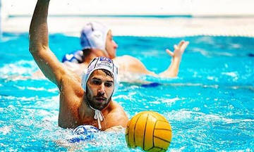 Ο Βλαχόπουλος για τον Ολυμπιακό: «Η φιλία μένει έξω από το νερό»