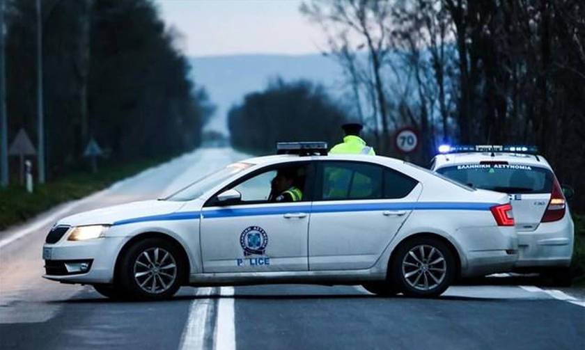 Χειροπέδες σε εγκληματική οργάνωση που άδειαζε με φορτηγά εξοχικά στην Αν. Αττική (photos)
