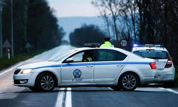 Χειροπέδες σε εγκληματική οργάνωση που άδειαζε με φορτηγά εξοχικά στην Αν. Αττική (photos)