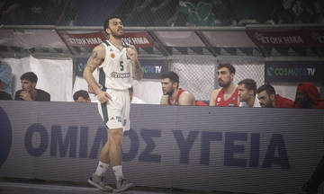 O ελεύθερος από τον Παναθηναϊκό Τζέιμς γράφει για Ολυμπιακό και Μπλατ (pic)