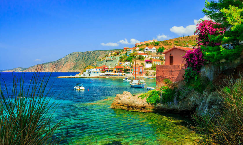Η Telegraph αποκαλύπτει τα καλά κρυμμένα μυστικά 20 ελληνικών νησιών