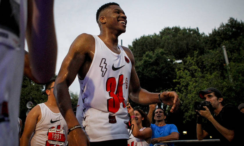 Ο Γιάννης τερματίζει και κάνει ''τρελίτσες'' (vid)