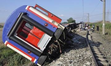 Τουρκία: 24 νεκροί από τον εκτροχιασμό του τρένου
