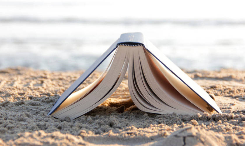 Το διάβασμα στην αμμουδιά: Ο δωδεκάλογος της βιβλιοφαγίας
