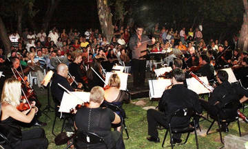 Η Συμφωνική Ορχήστρα δήμου Αθηναίων αποχαιρετά το καλοκαίρι στο Πάρκο Ελευθερίας