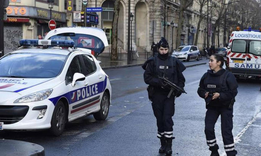 Δύο νεκροί και ένας τραυματίας από επίθεση με μαχαίρι στο Παρίσι - Ανάληψη ευθύνης από το ISIS