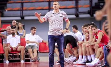 To μότο του Μπλατ: "Παίξτε δυνατά, παίξτε μαζί, παίξτε για τη νίκη, απολαύστε το"