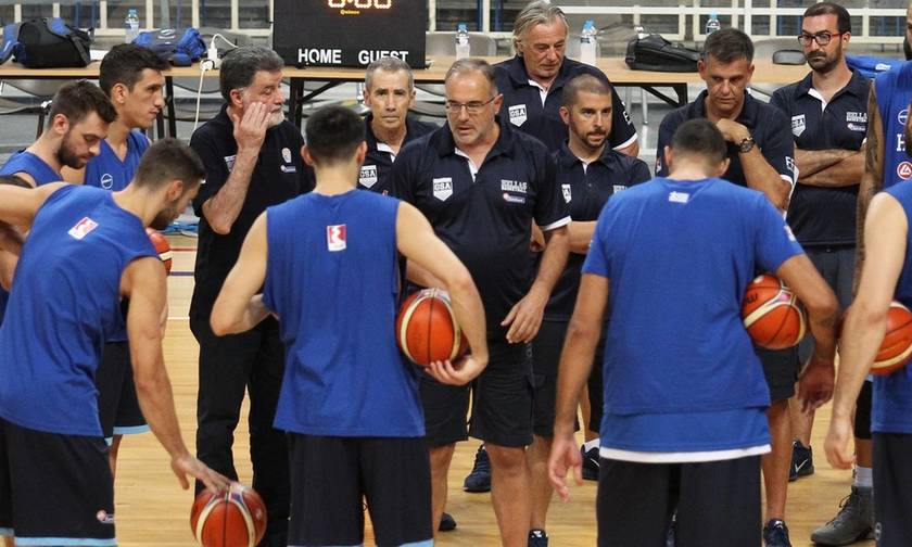 Σκουρτόπουλος: «Η ομάδα δεν είναι απόλυτα έτομη»