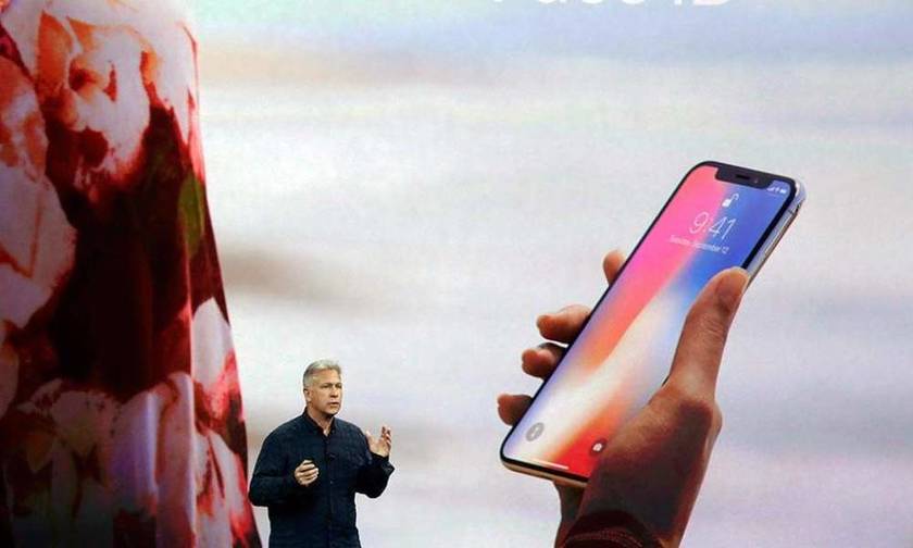 Φεμινίστριες κατά Apple για τα μεγέθη των νέων Iphone