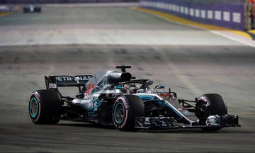 Formula 1: Ο Χάμιλτον πήρε και το GP της Σιγκαπούρης 