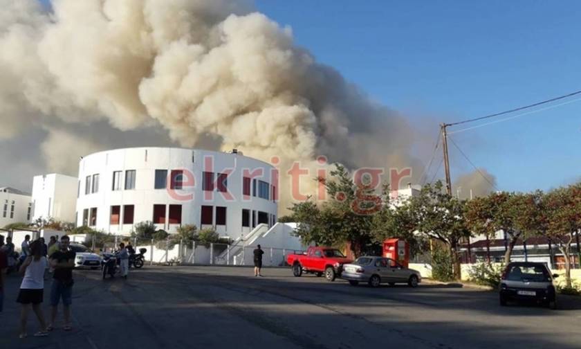 Ηράκλειο: Μεγάλη φωτιά στο Πανεπιστήμιο