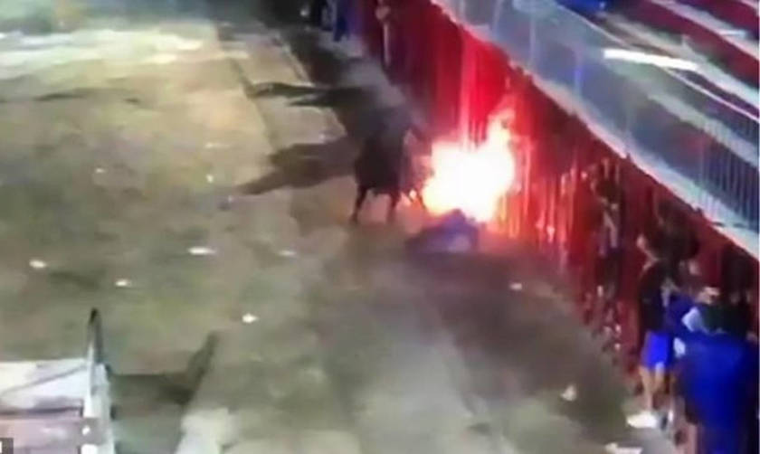 Φλεγόμενος ταύρος σκότωσε άνδρα στην Ισπανία (vid)