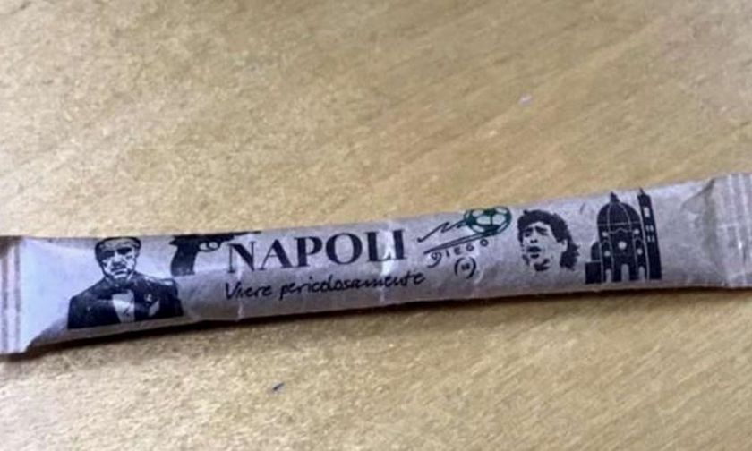Σάλος στη Νάπολη από ζάχαρη ελληνικής εταιρείας με εικόνα του «Νονού» και του Μαραντόνα