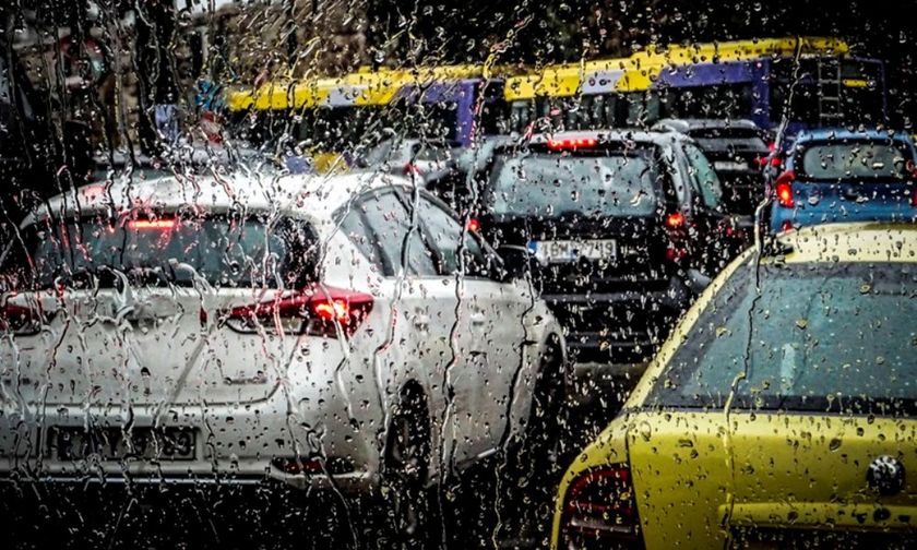 Απίστευτη κίνηση στους δρόμους: Σημειωτόν σε Κηφισίας, Εθνική Οδό και Λ. Συγγρού (χάρτης) 