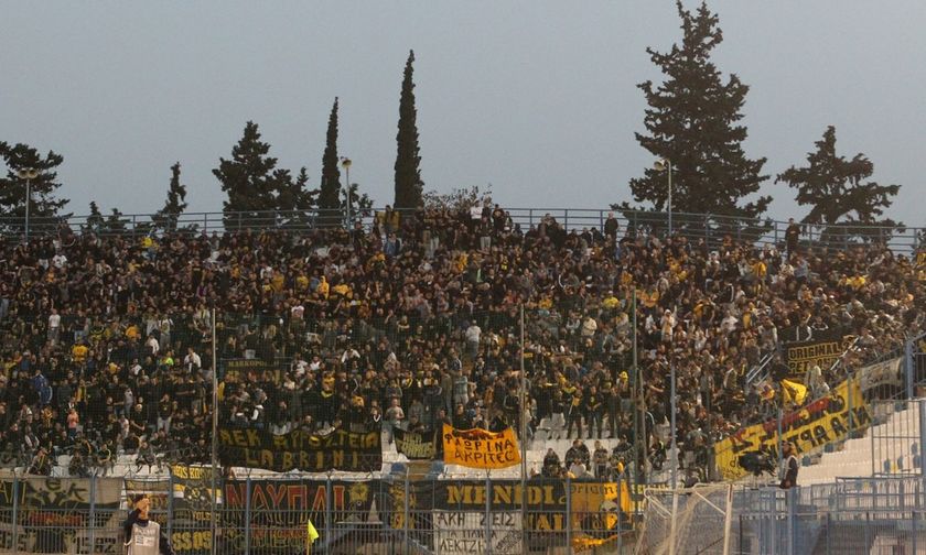 Γιατί οπαδοί της ΑΕΚ έδειραν οπαδό της ΑΕΚ - Οι... πέτρες σε Παναθηναϊκούς