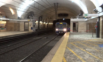 Απίστευτος τραυματισμός Ρώσων οπαδών σε μετρό της Ρώμης (vid)