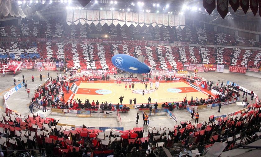  Η EuroLeague τιμώρησε τον Ολυμπιακό με πρόστιμο λόγω λέιζερ
