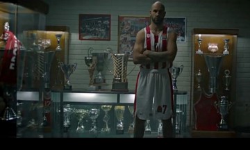 Πειραιάς, ΣΕΦ, Ολυμπιακός, «ΦΩΣ»- To νέο συγκλονιστικό σποτ του Ολυμπιακού (vid)
