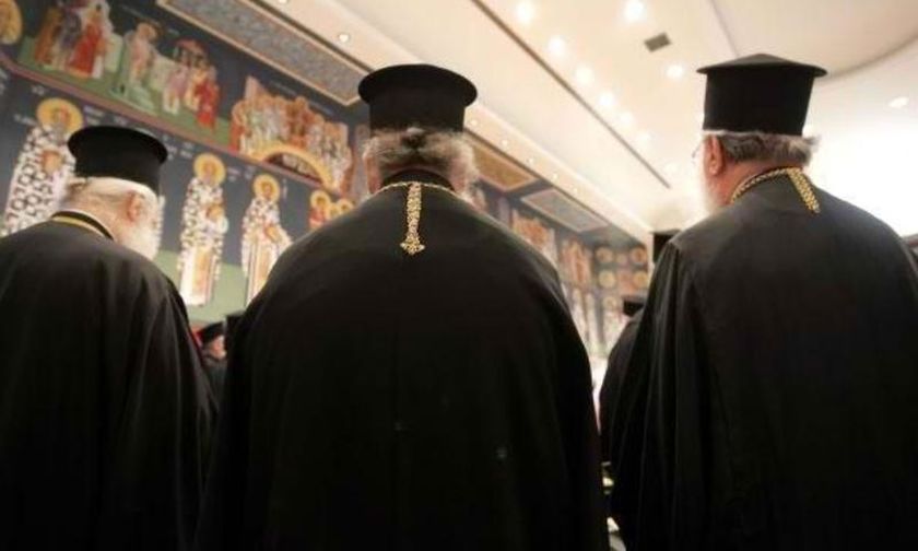 Πόσα εκατομμύρια ευρώ δίνει το κράτος για τους μισθούς των κληρικών; 