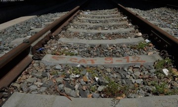 Τρένο παρέσυρε και σκότωσε γυναίκα στα Σεπόλια