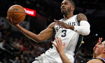 «To μυστικό όπλο των Σπερς»- Δείτε τον παίκτη που φλερτάρει ο Ολυμπιακός (vid)