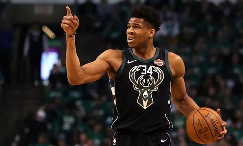 O Aντετοκούνμπο θα επιστρέψει στο ματς με τους Πέισερς