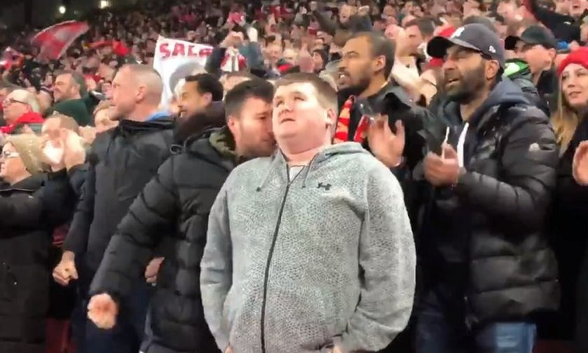 Ένας τυφλός φίλαθλος της Λίβερπουλ πανηγύρισε και δάκρυσε στο γκολ-πρόκρισης του Σαλάχ (vid)