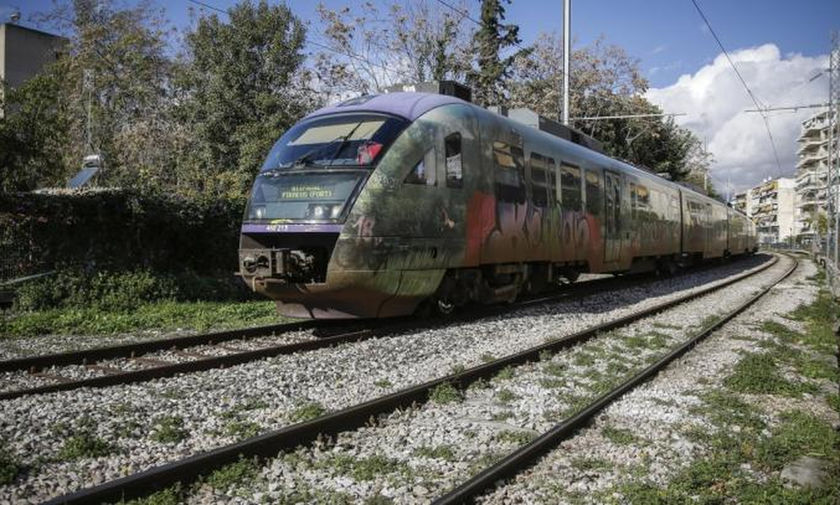 Σύγκρουση τρένου με ΙΧ στην Κωνσταντινουπόλεως