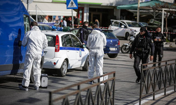 Αρπαγή επιχειρηματία στον Πειραιά: Μπλούζες ΕΚΑΜ φόραγαν οι κακοποιοί