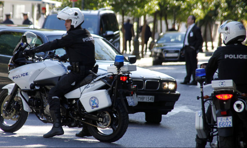 Ελληνική Αστυνομία: «Μπορείτε να επικοινωνήσετε μαζί μας και με μήνυμα» 