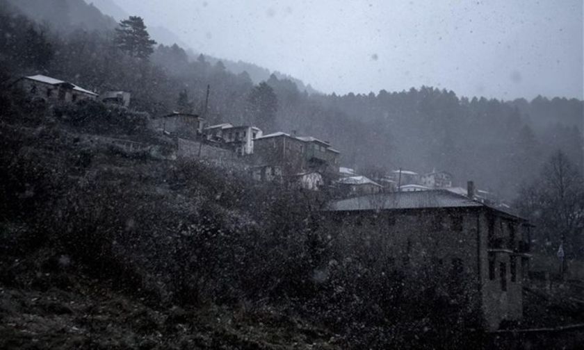 Καιρός: Έκτακτο δελτίο επιδείνωσης για την Πρωτοχρονιά - Που θα χιονίσει