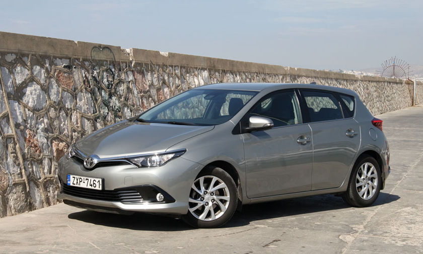 Toyota Auris 1.4 diesel με έκπτωση 2.200 ευρώ