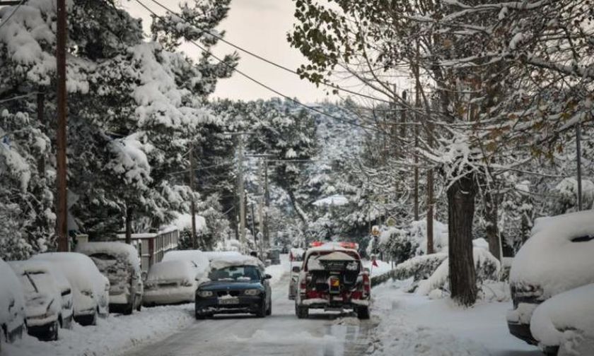 Καιρός: Χιόνια, βροχές και θυελλώδεις άνεμοι – Πού και πότε θα χιονίσει