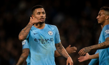 Premier League: Στο κυνήγι της Λίβερπουλ η Σίτι, 3-0 την Γουλβς (αποτελέσματα, βαθμολογία)