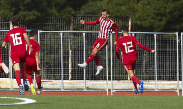 Κ15: Νίκη του Ολυμπιακού επί της ΑΕΚ με 2-0