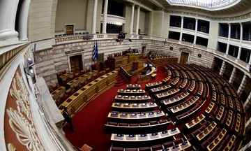 Live: Η συζήτηση στη Βουλή για τη Συμφωνία των Πρεσπών